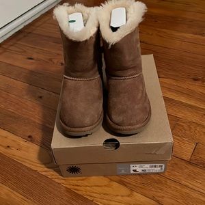 UGG Bailey Bow II
